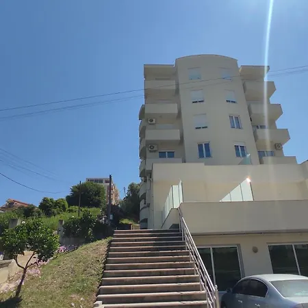 Appartamento 3min To Sea Retreat